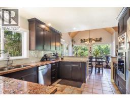 10040 Wescan Road, Halfmoon Bay, BC V0N1Y2 Photo 22