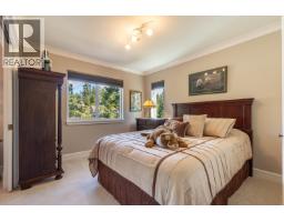 10040 Wescan Road, Halfmoon Bay, BC V0N1Y2 Photo 30