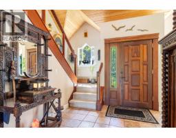 10040 Wescan Road, Halfmoon Bay, BC V0N1Y2 Photo 32