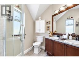 10040 Wescan Road, Halfmoon Bay, BC V0N1Y2 Photo 38