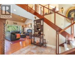 10040 Wescan Road, Halfmoon Bay, BC V0N1Y2 Photo 19