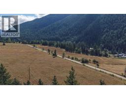 1021 Creighton Valley Road, Lumby, BC V0E2G1 Photo 8