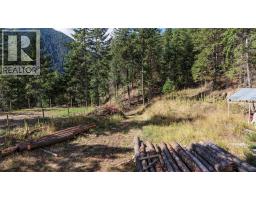 1021 Creighton Valley Road, Lumby, BC V0E2G1 Photo 17