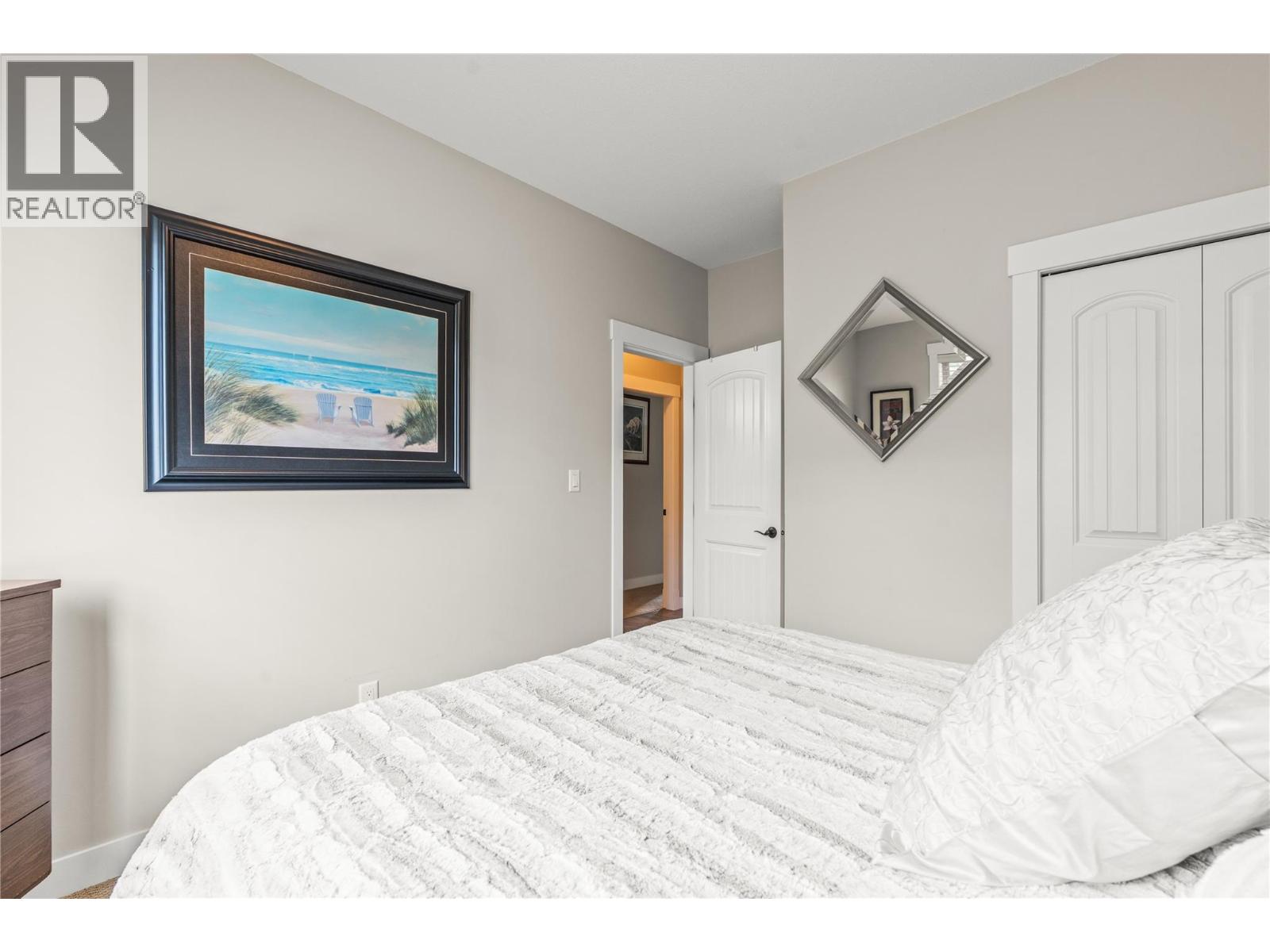 121 Blackcomb Court - 24