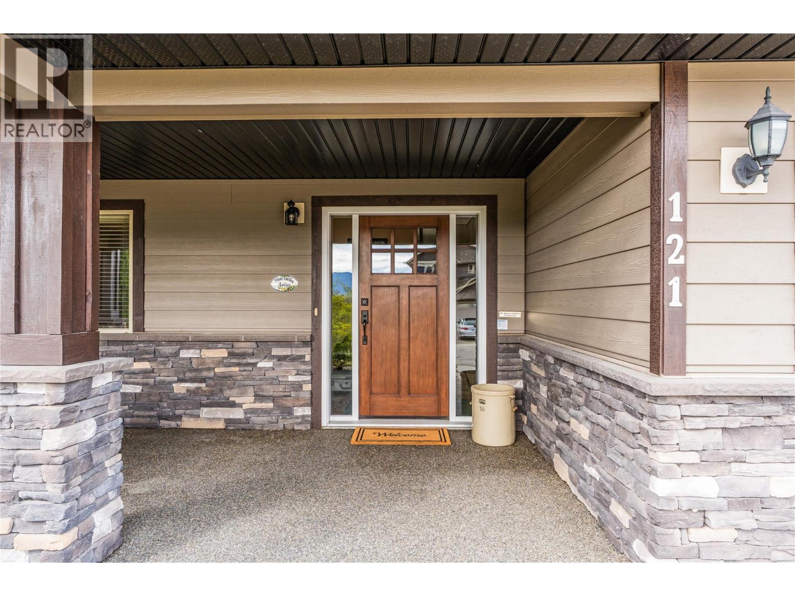 121 Blackcomb Court - 3
