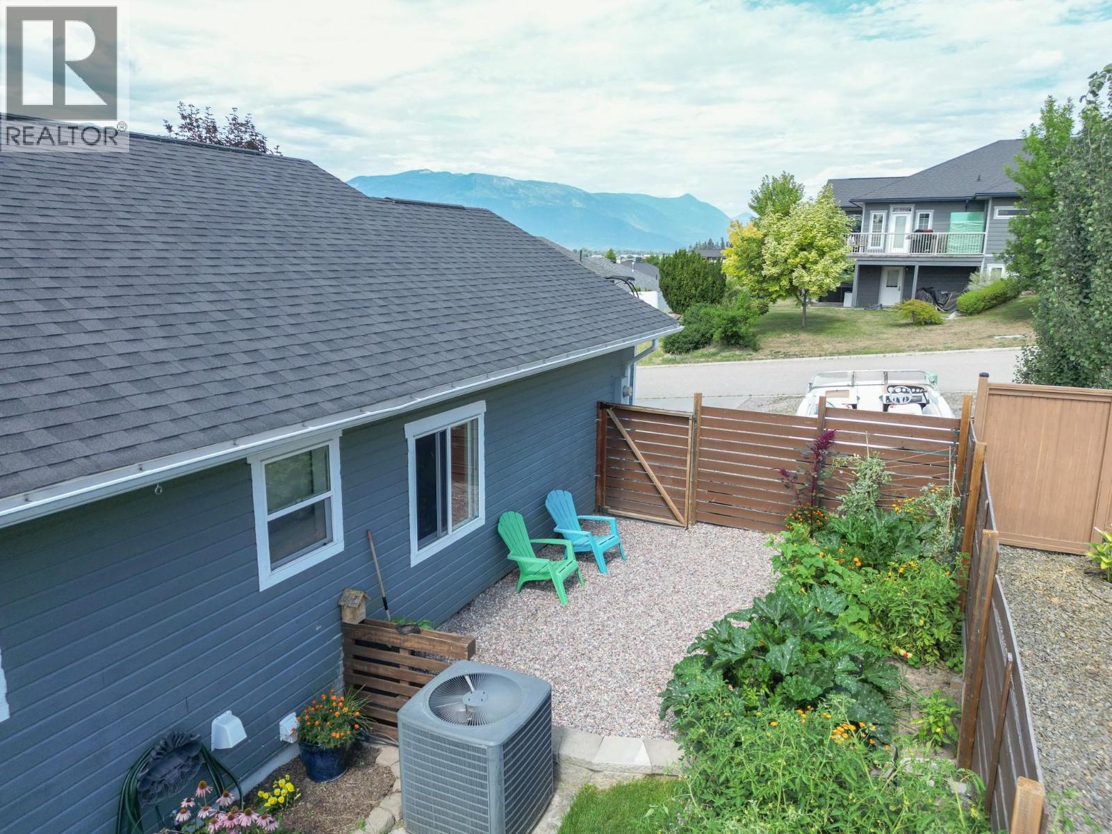 908 Purcell Crescent - 43