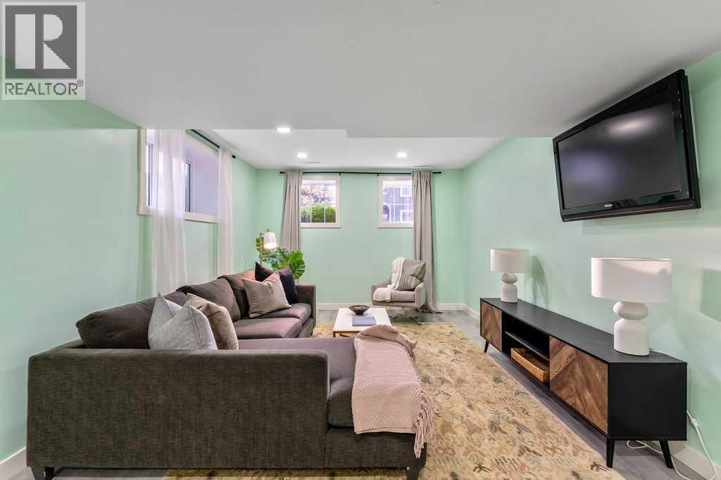 24 Elgin Meadows Manor SE - Image 24