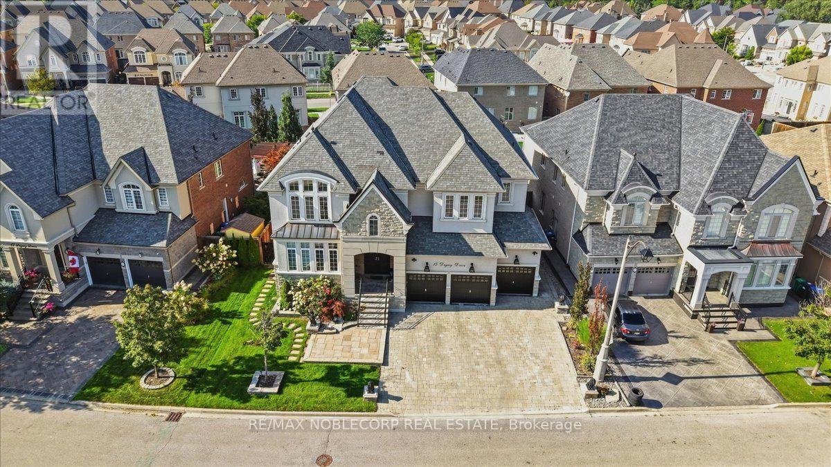 15 Degrey Drive, Brampton — photo 2