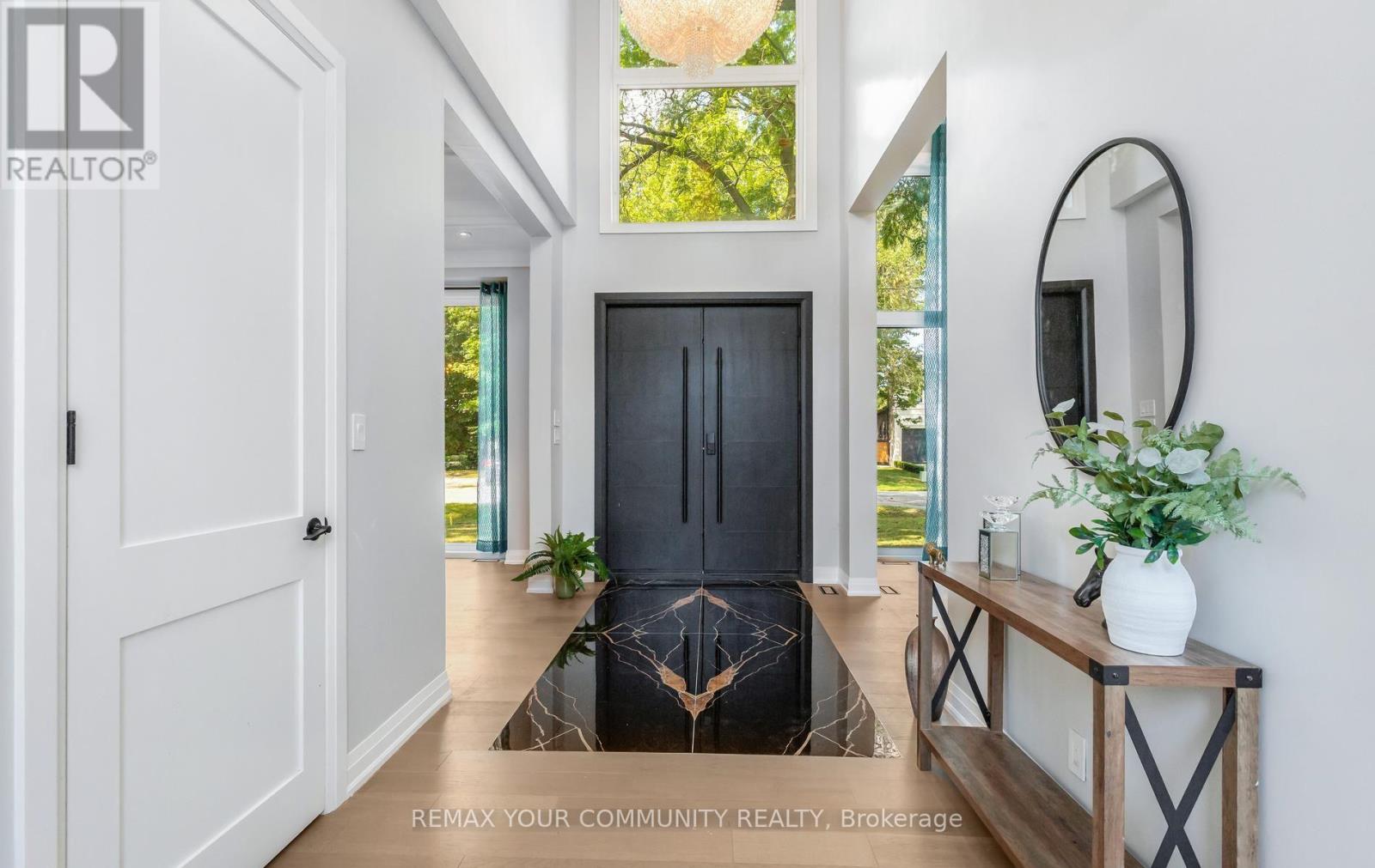 606 Stephens Crescent, Oakville — photo 3