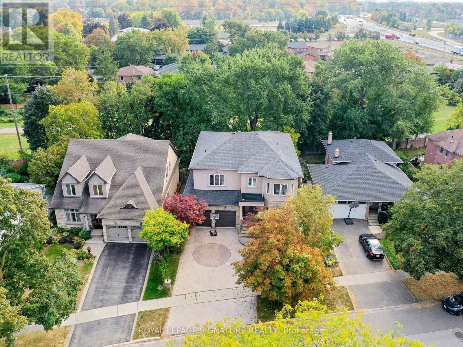 762 Duchess Drive, Mississauga — photo 1