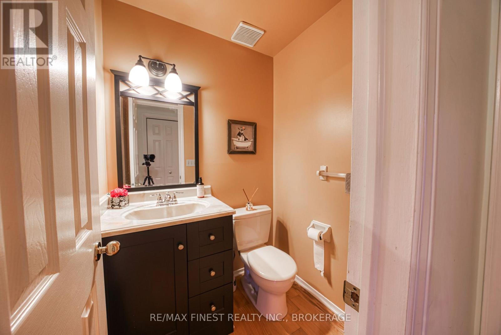 719 WOODSIDE DRIVE - 22