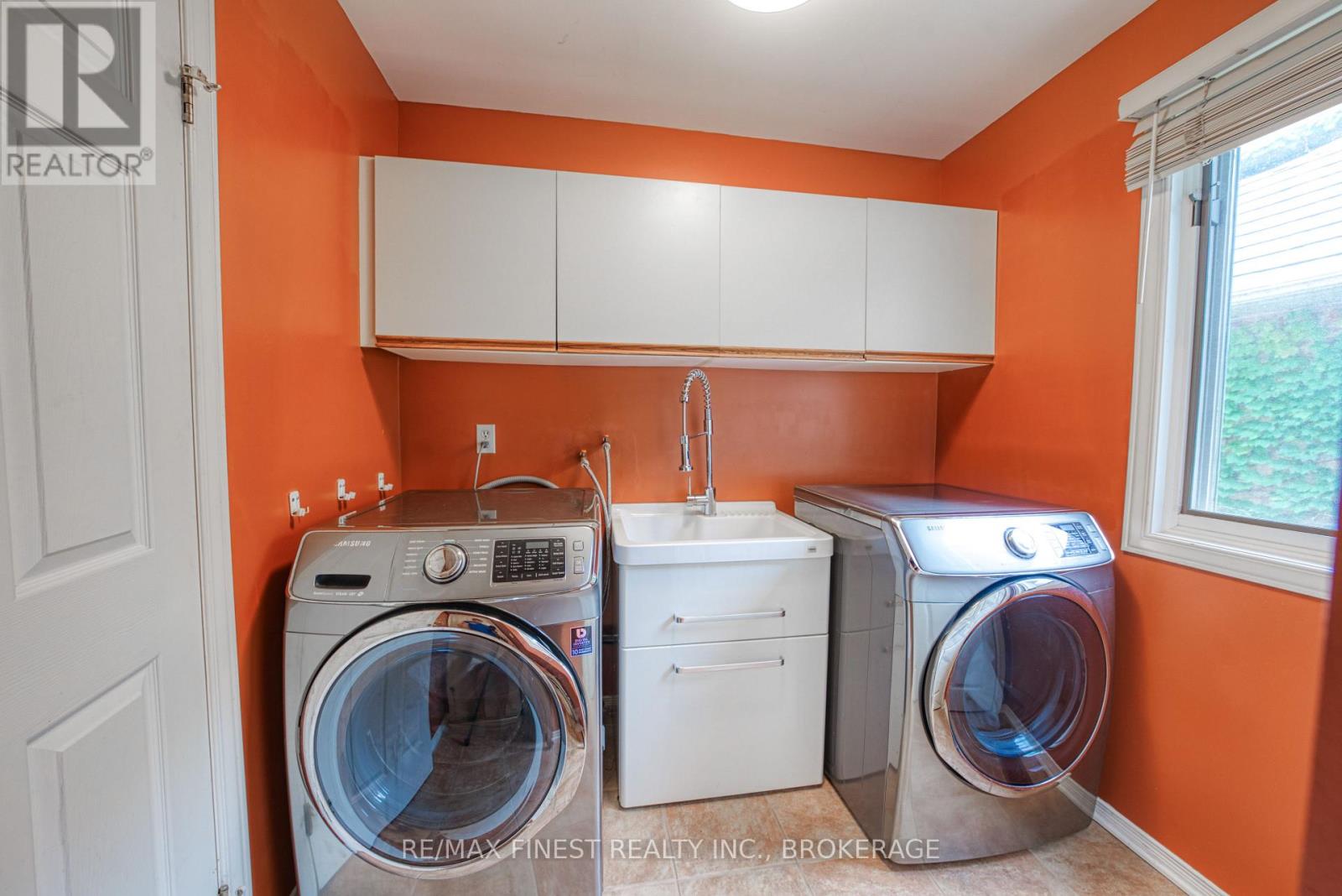 719 WOODSIDE DRIVE - Image 23