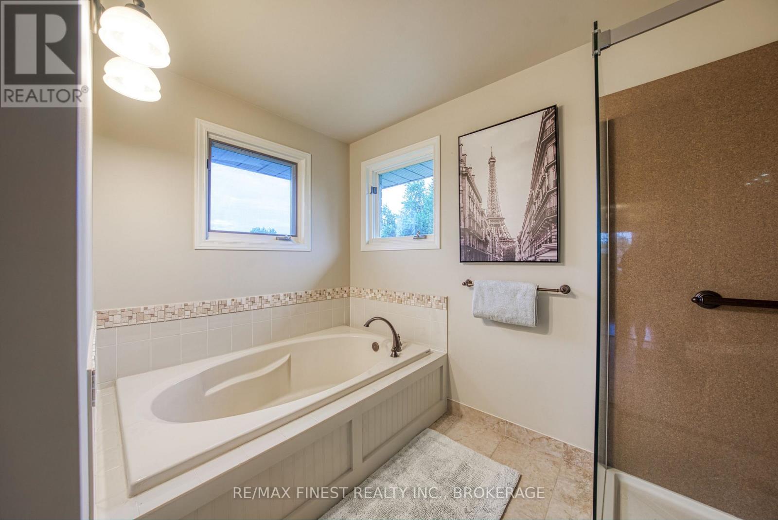 719 WOODSIDE DRIVE - 29