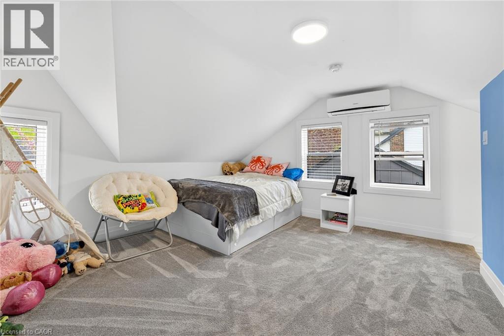 255 MACNAB Street - Image 37