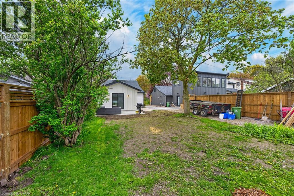 255 MACNAB Street - Image 49