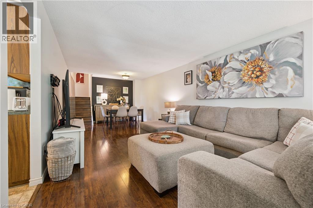53 NORTHVIEW HEIGHTS Drive, Cambridge — photo 4
