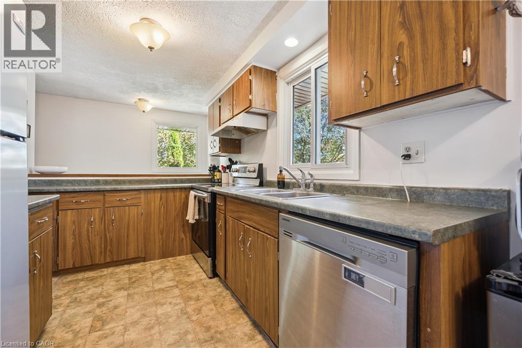 53 NORTHVIEW HEIGHTS Drive, Cambridge — photo 8
