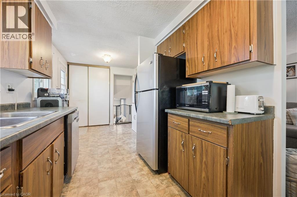 53 NORTHVIEW HEIGHTS Drive, Cambridge — photo 9