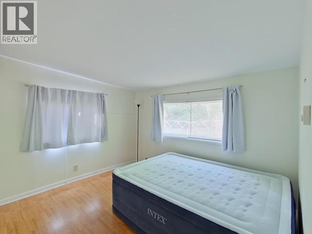3010 OAK STREET - 13