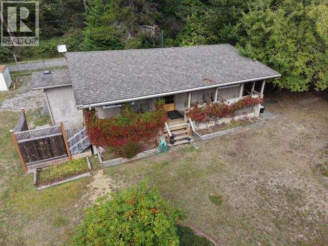 3010 OAK STREET - 2