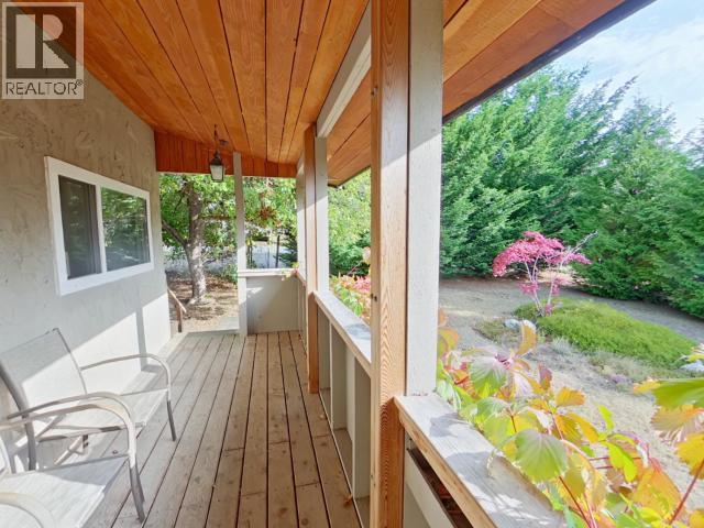 3010 OAK STREET - 21