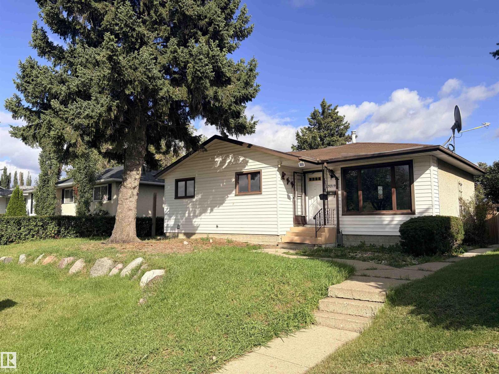 13219 107 ST NW - 13