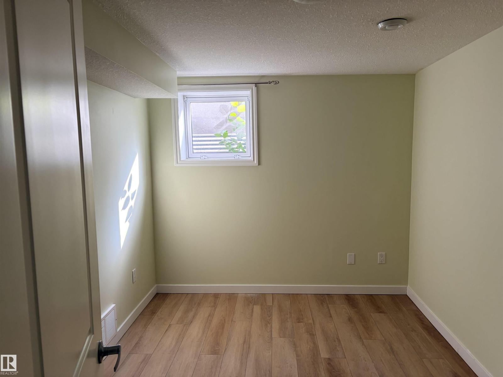 13219 107 ST NW - 45