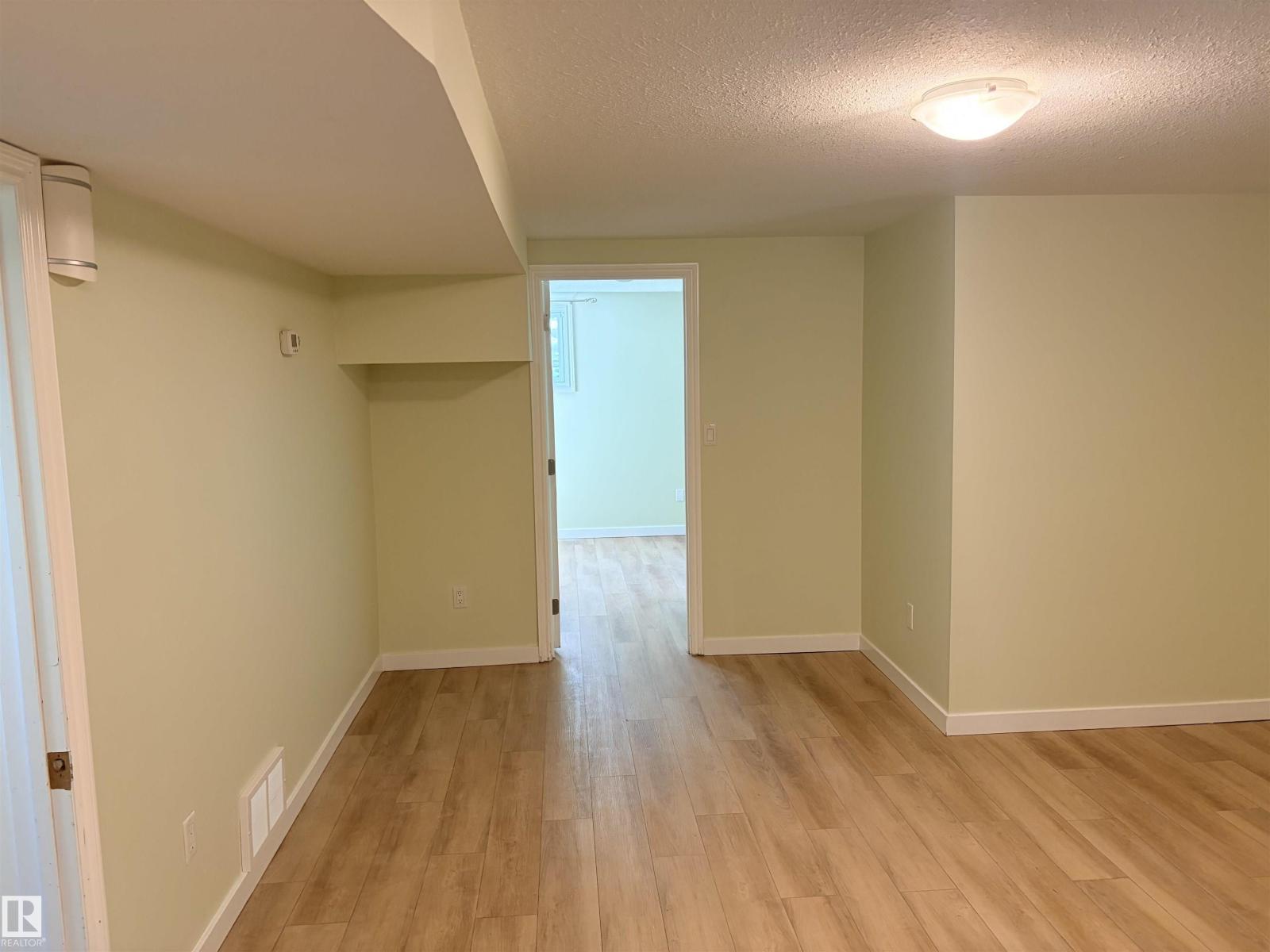13219 107 ST NW - 52