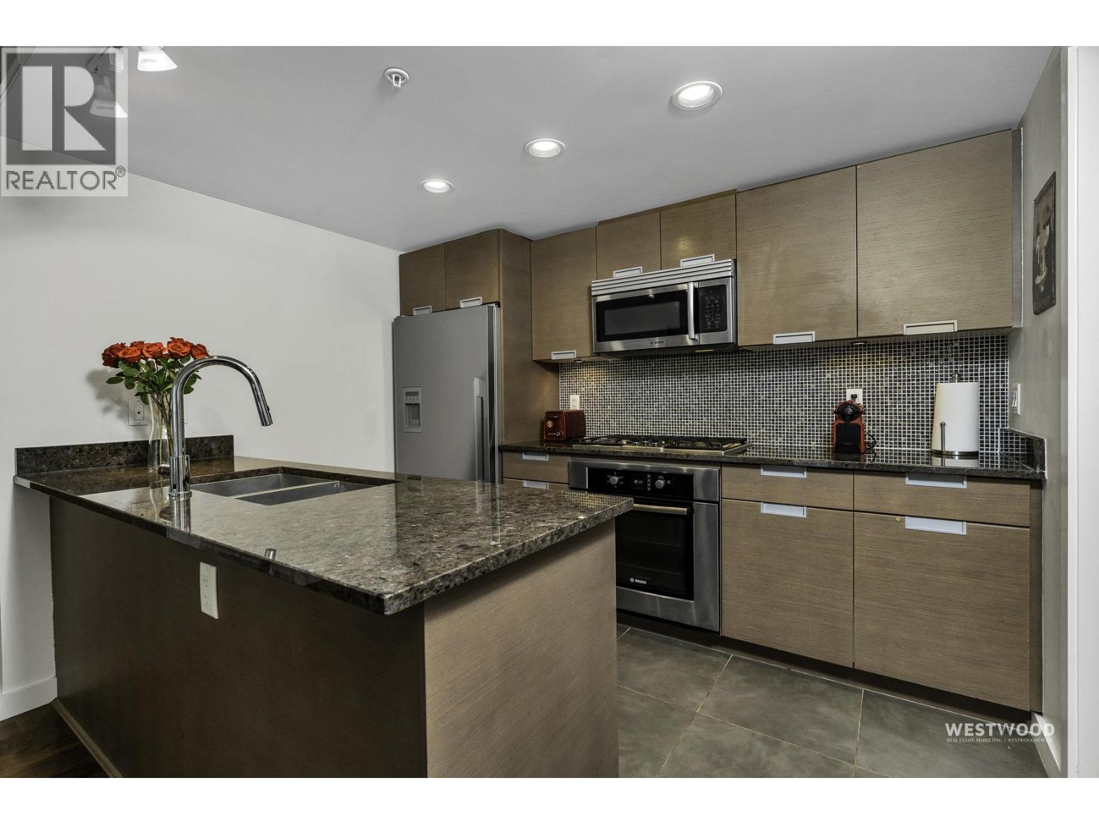 661 2080 W BROADWAY, Vancouver — photo 5