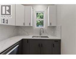 Laundry room - 100 2190 Jingle Pot Rd, Nanaimo, BC V9R6J2 Photo 8