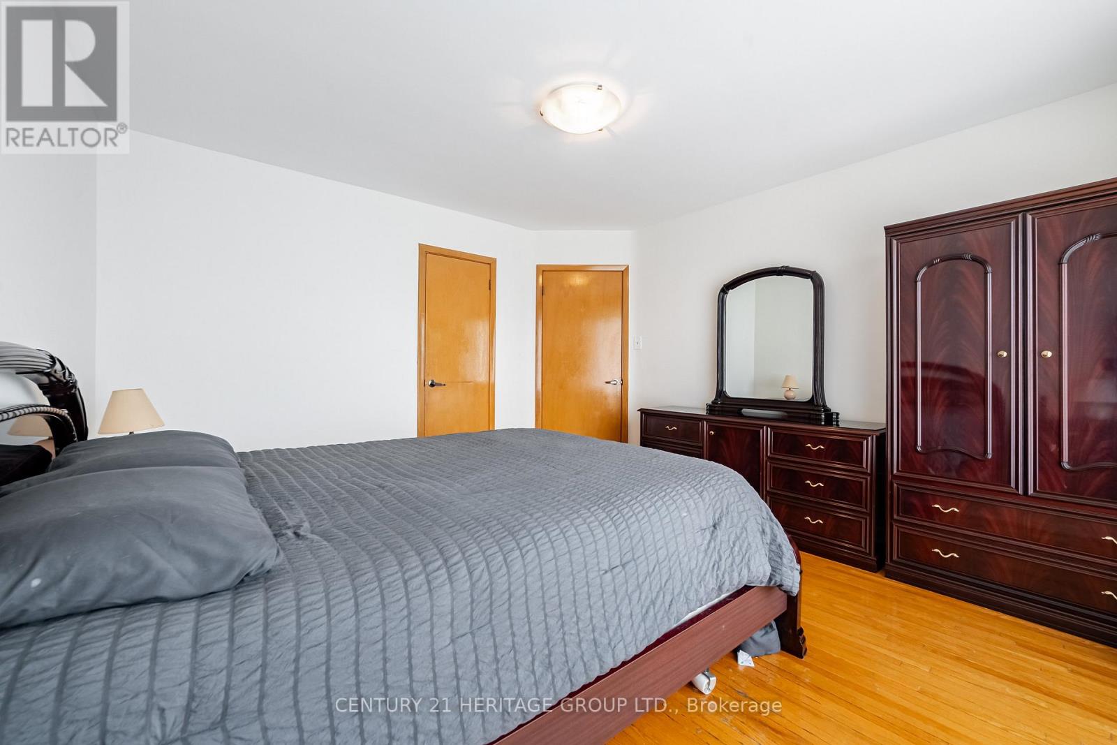 19 LANTOS COURT - 28