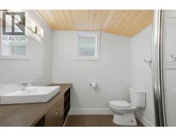 298 Juniper Avenue, Kamloops, BC V2B1H7 Photo 28