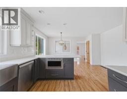 Bedroom - 298 Juniper Avenue, Kamloops, BC V2B1H7 Photo 9