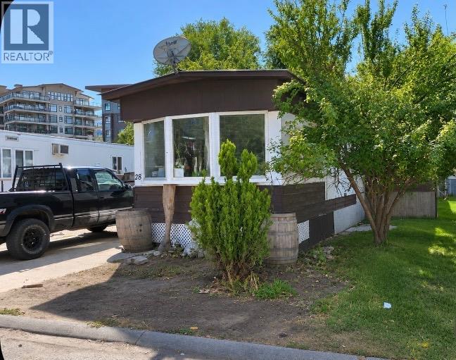 #28 3245 Paris Street - 1