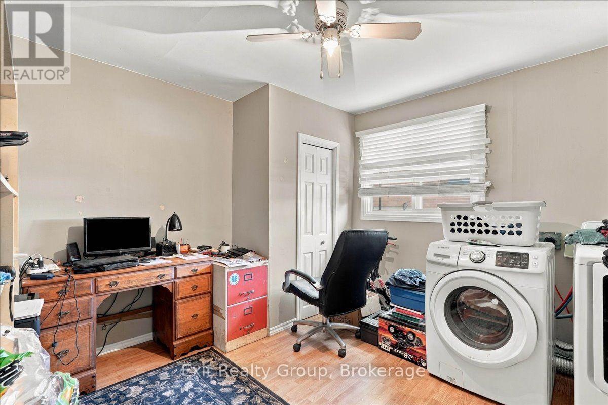 2298 HAMILTON ROAD - 14
