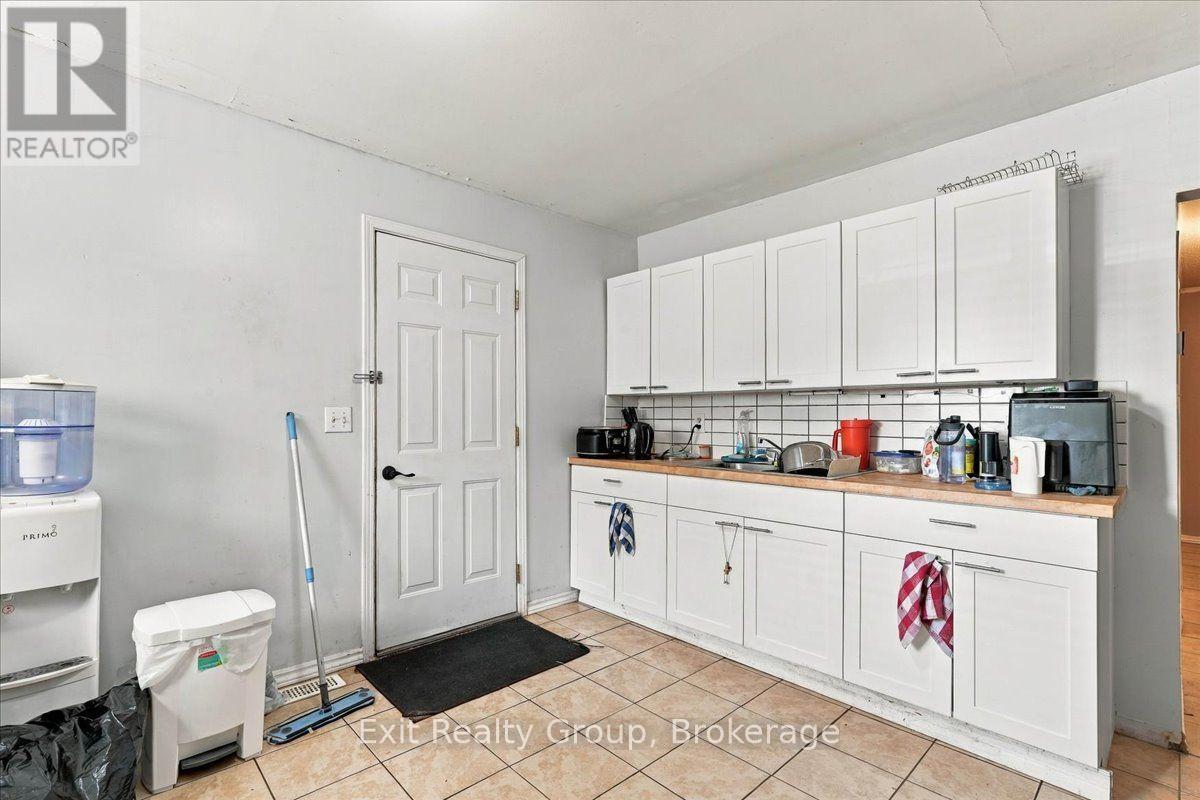 2298 HAMILTON ROAD, Quinte West (Sidney Ward) — photo 4