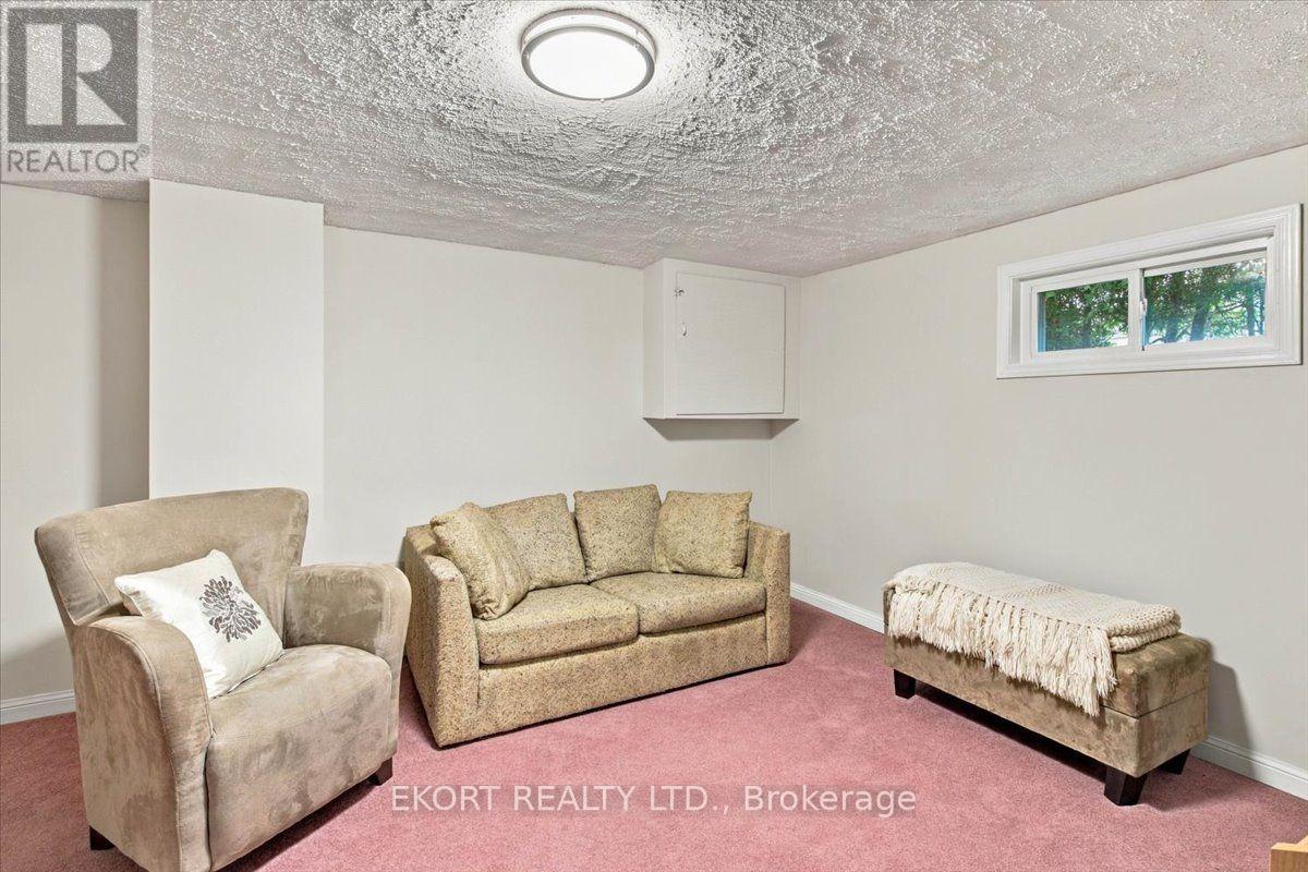 13 MONTGOMERY BOULEVARD - 23