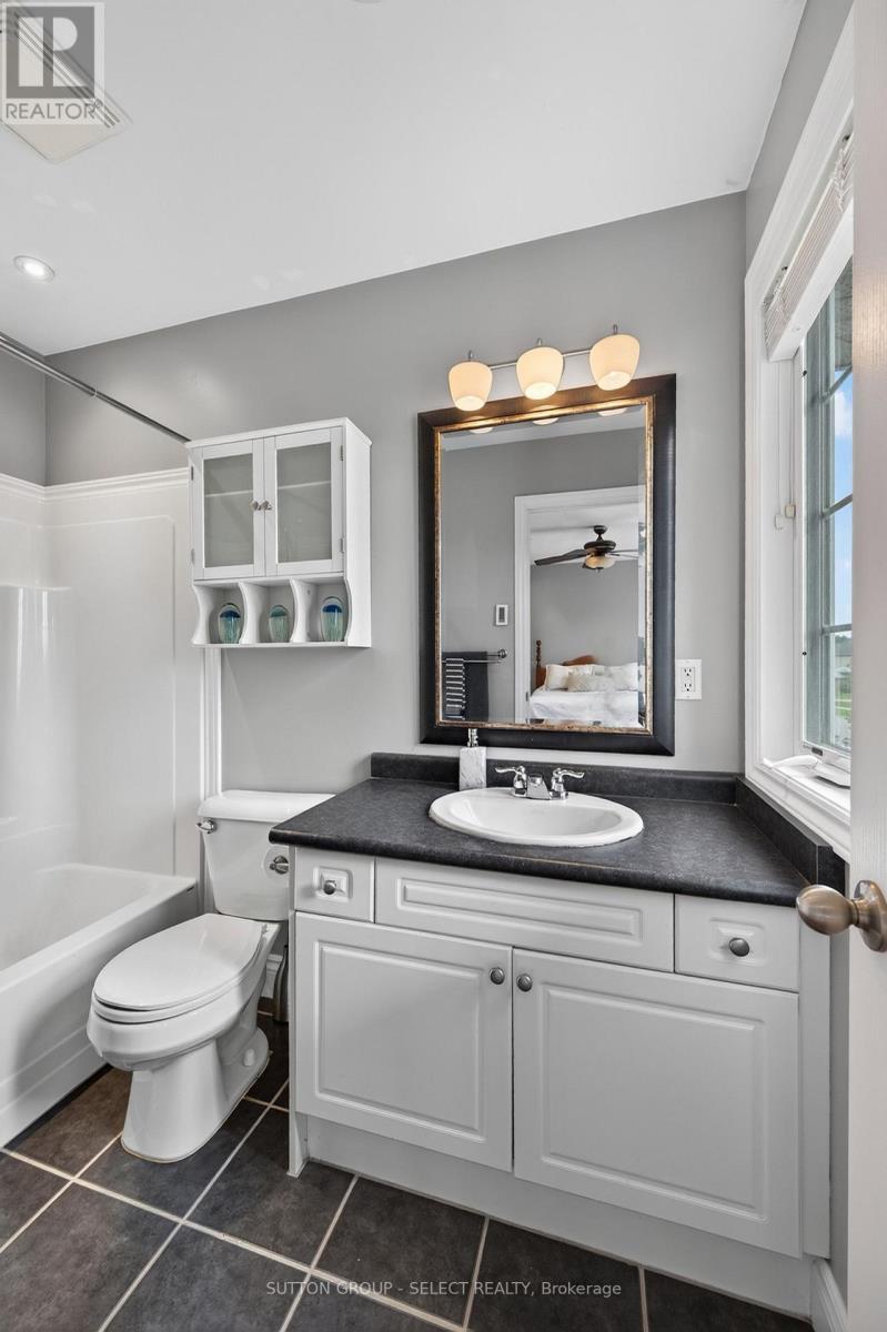 1706 BAYSWATER CRESCENT - Image 21