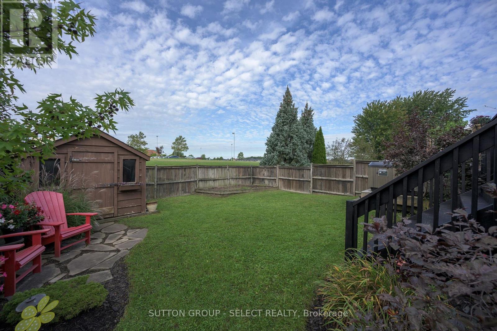 1706 BAYSWATER CRESCENT, London North (North E) — photo 3