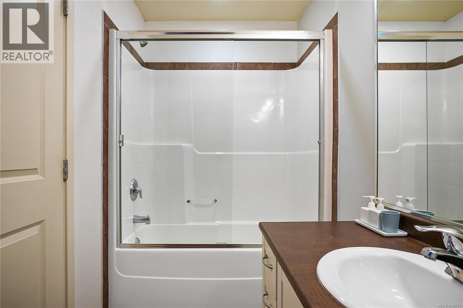 3215 Ernhill Pl - 23