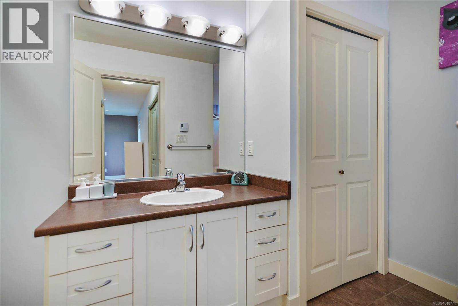 3215 Ernhill Pl - Image 22