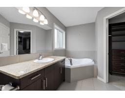740 173 St Sw, Edmonton, AB T6W0M4 Photo 38