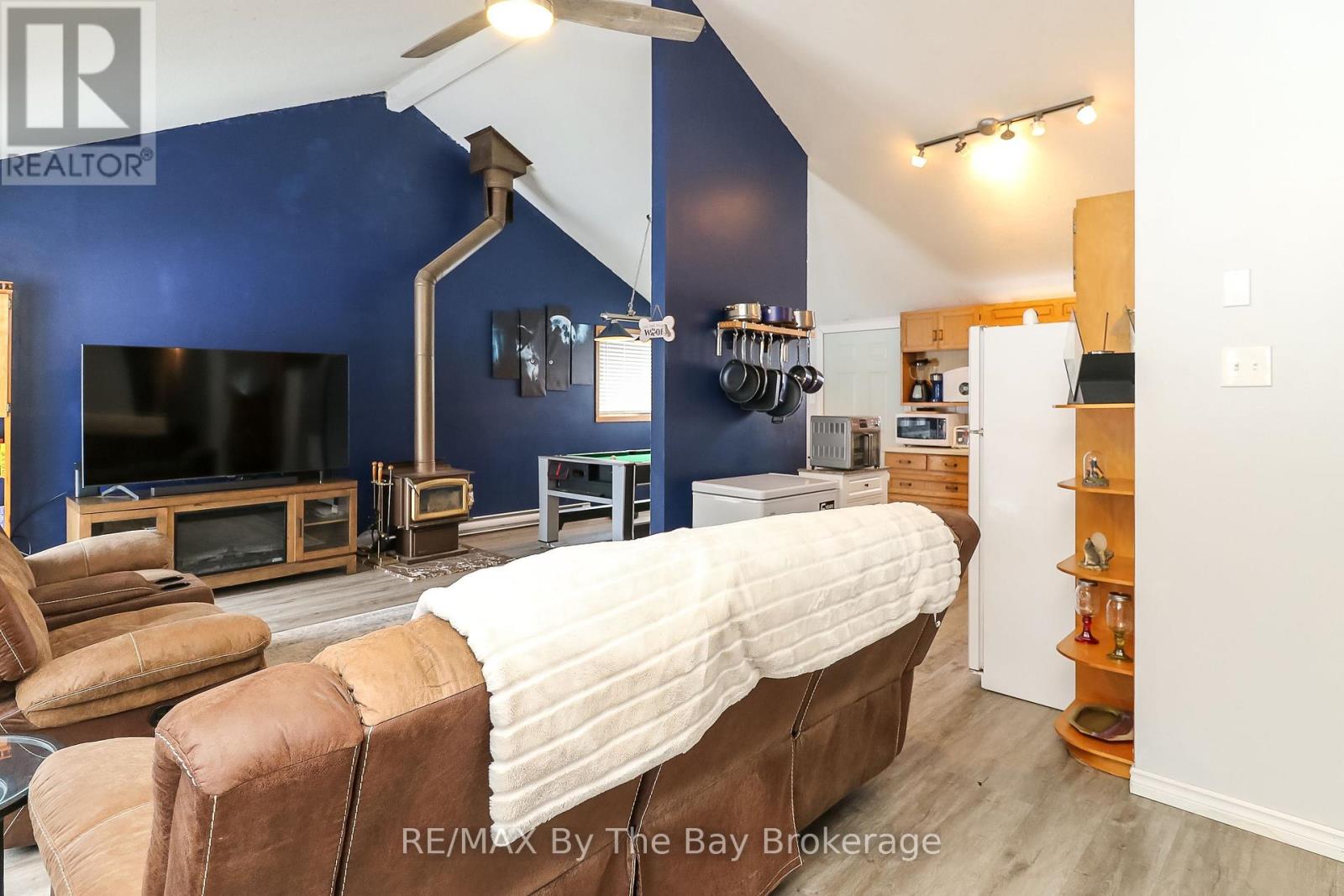84 32ND STREET N, Wasaga Beach — photo 4