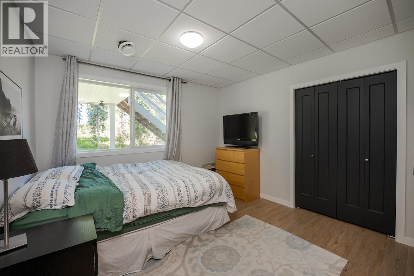 8615 ROBSON ROAD - Image 24