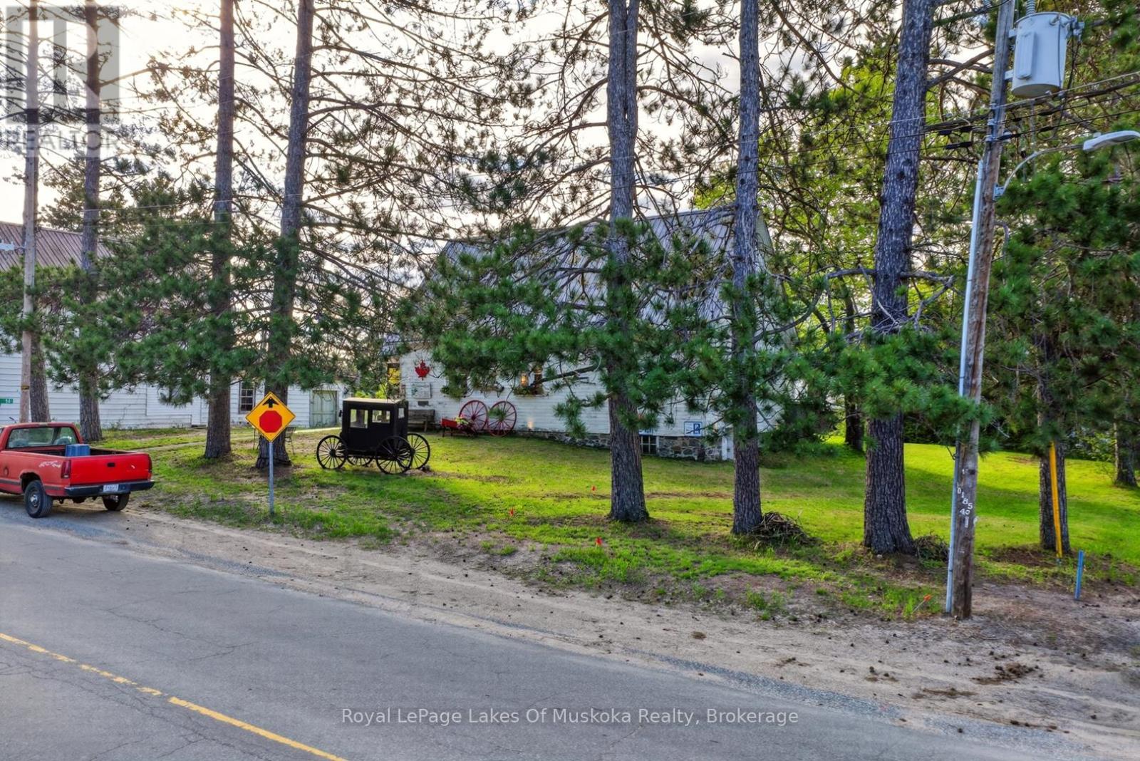 14 Rain Lake Road East — photo 24