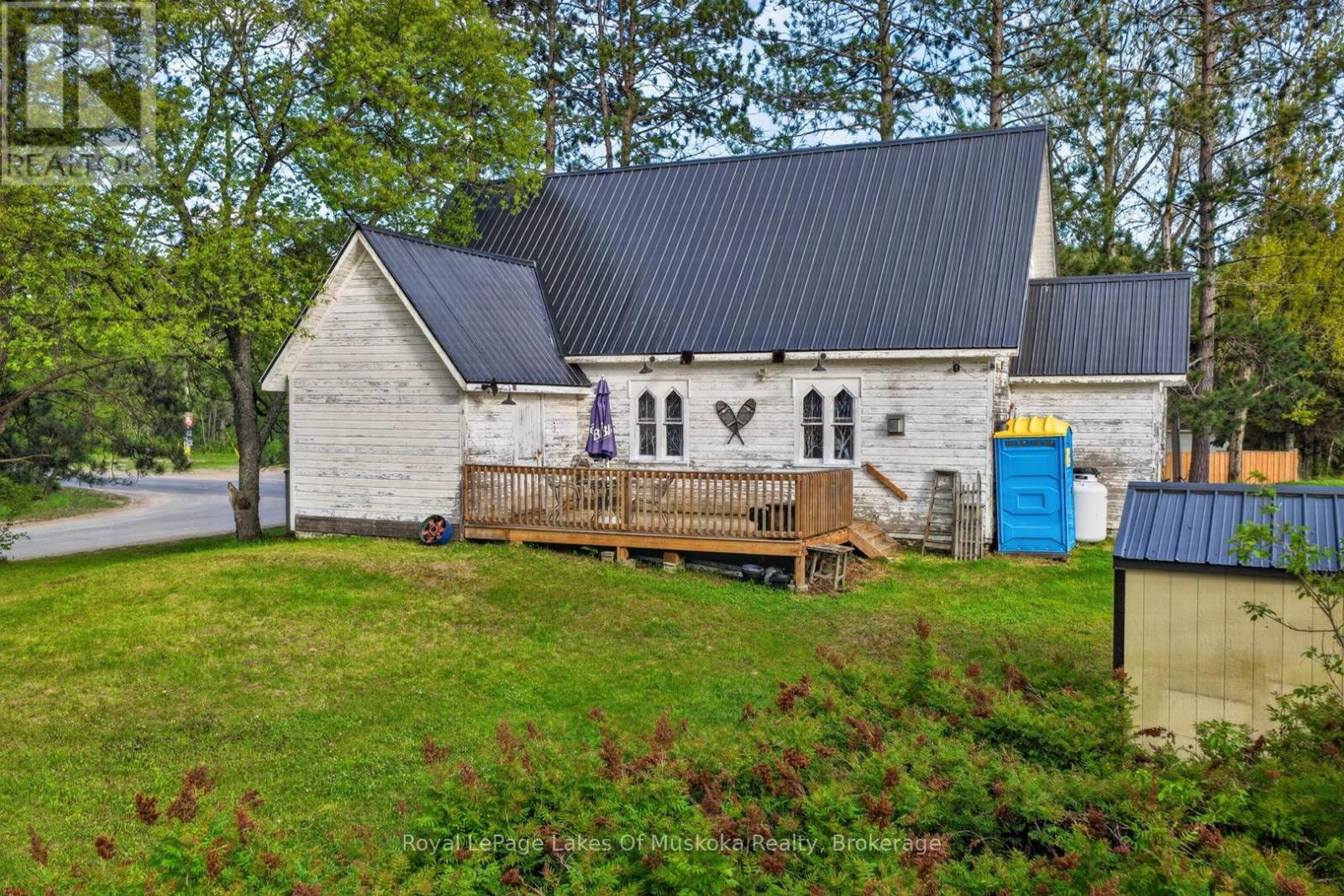 14 Rain Lake Road East — photo 30
