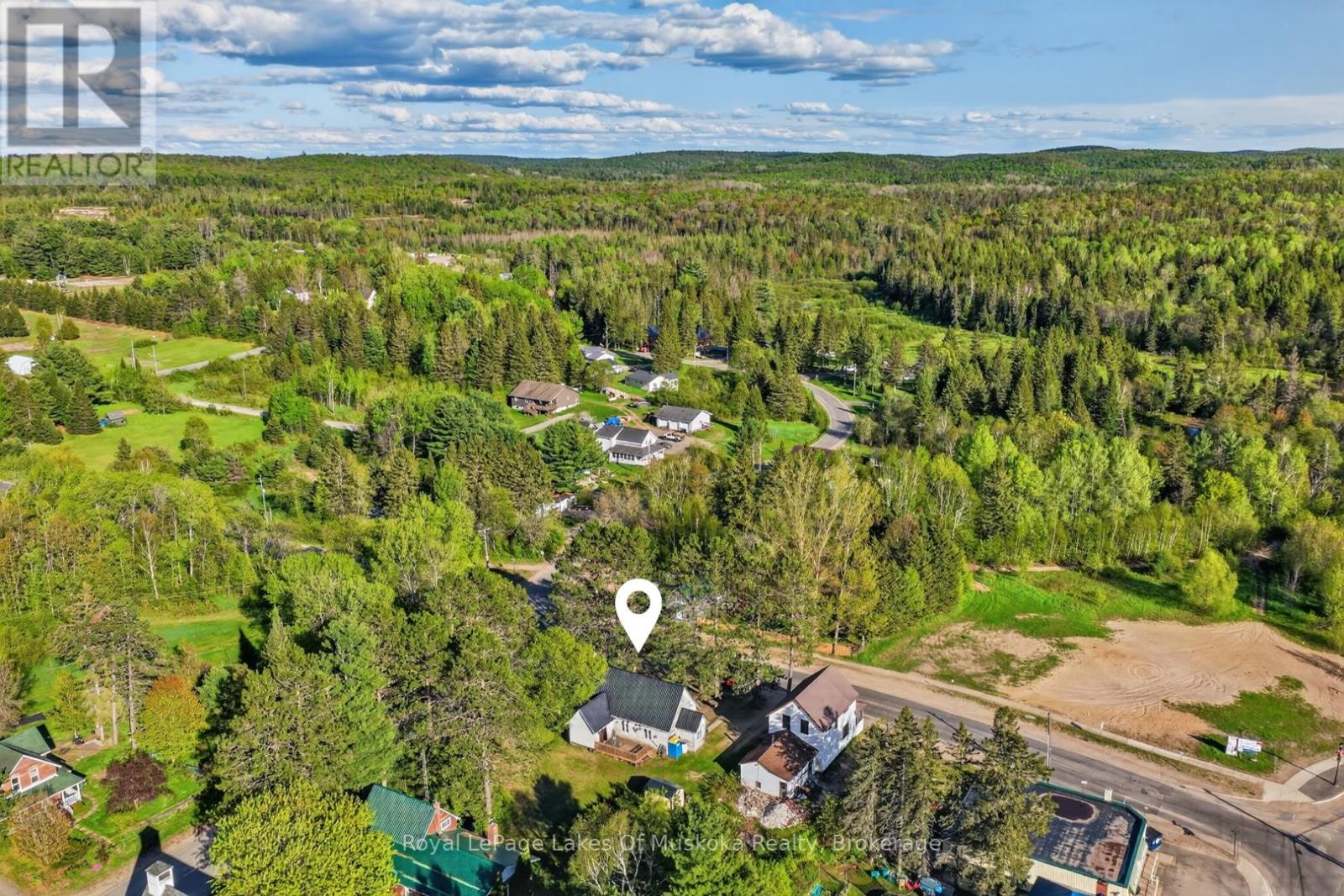 14 Rain Lake Road East — photo 36