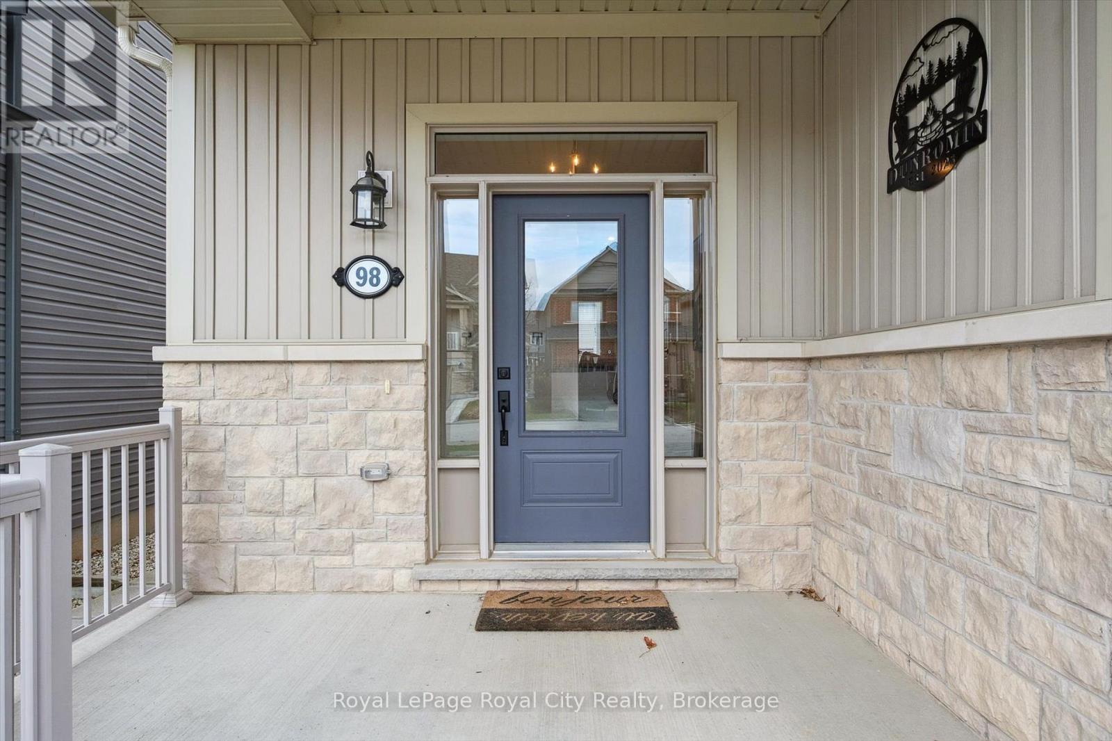 98 KAY CRESCENT, Centre Wellington (Fergus) — photo 3