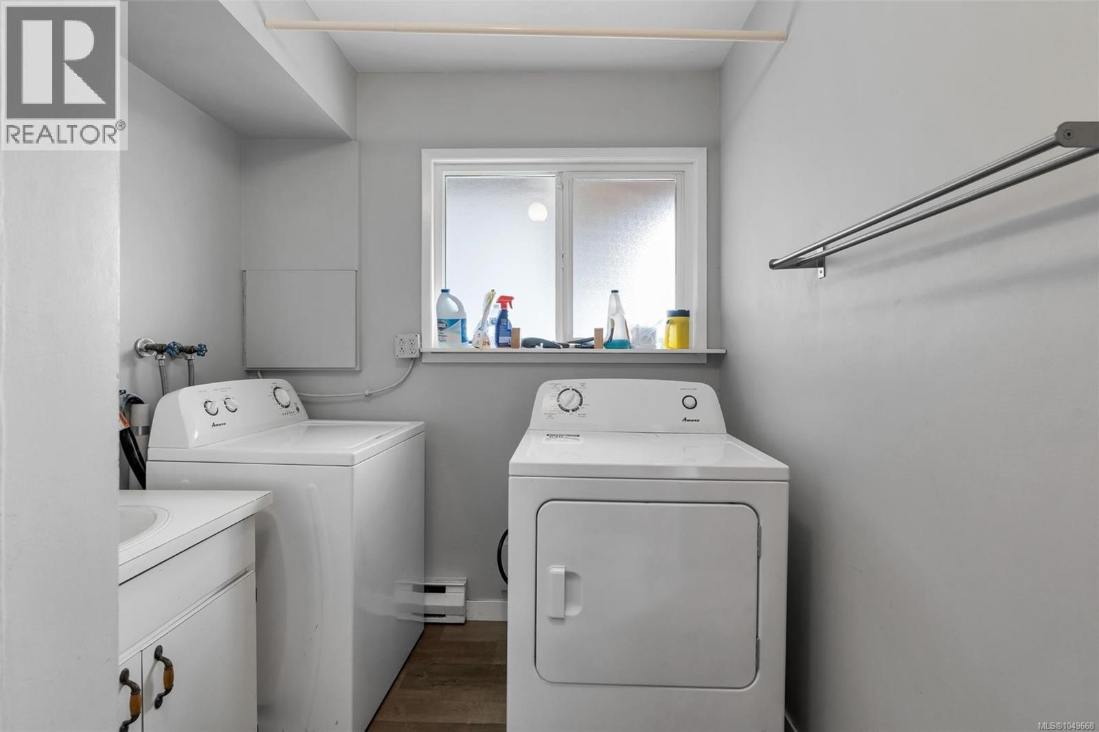 1725/1727 Ashdale Pl - Image 39
