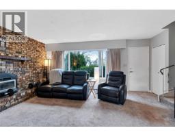 1725/1727 Ashdale Pl, Saanich, BC V8N1P1 Photo 33